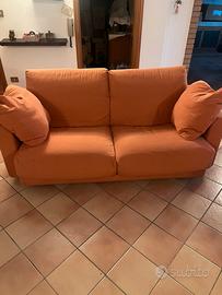 2 divani in buono stato