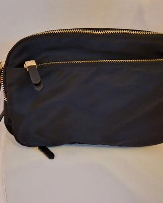 Zaino in nylon trasformabile in borsa a tracolla