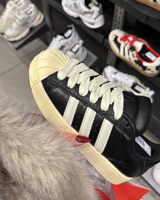 Adidas Superstar ST