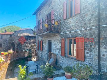 Casa Indipendente Piazza al Serchio [UG512DVVRG]