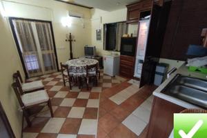 Stabile Indipendente Su 3 Livelli + Veranda Lazzar