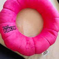 Cuscino a ciambella con microperle 