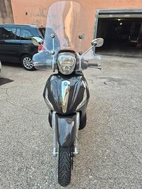 BEVERLY 300 I.E.