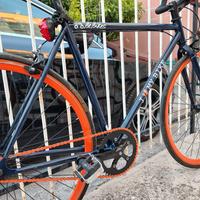 Bici scatto libero/scatto fisso, come nuova.