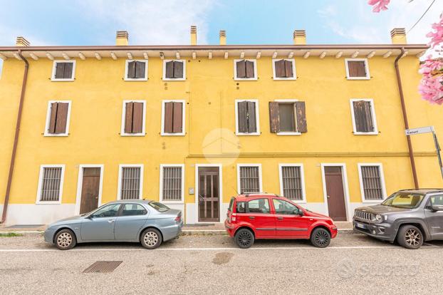 2 LOCALI A VILLAFRANCA DI VERONA