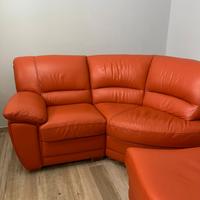 Divano modulare angolare con pouf