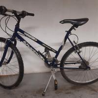 Mountain bike Shadow 4000