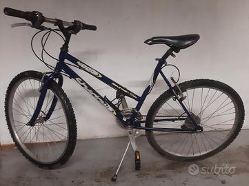 Mountain bike Shadow 4000