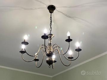 Coppia di lampadari in ferro battuto – 8 bracci