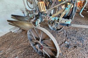 Aratro bivomere trainato Martinelli