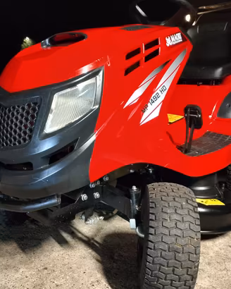 trattorino tagliaerba Hydro Raccolta 