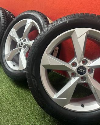 Cerchi Audi Q3 SQ3 Gomme Invernali NUOVI 235 50 19