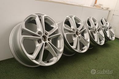 Cerchi in lega Ford Volvo Peugeot Opel 17