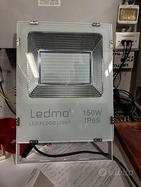 Faro LED Ledmo 150W IP65 nuovo mai usato