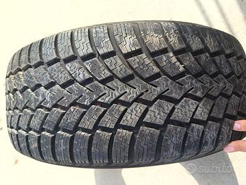 Gomme auto