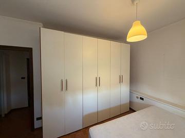 Armadio 6 ante color burro e marrone