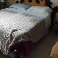 Letto matrimoniale antico