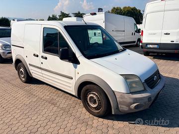 FORD CONNECT 1.8 TDCI FURGONE