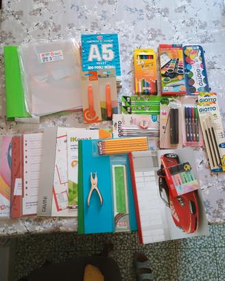 materiale scolastico nuovo per secondaria