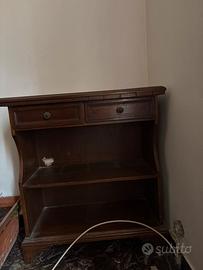 Mobiletto in legno