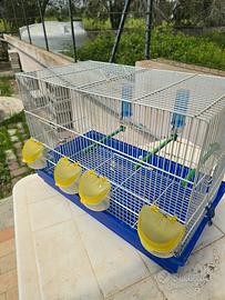Gabbia per uccelli spaziosa con accessori - 55x30x