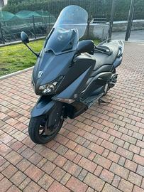 Tmax 530 2014 appena revisionata