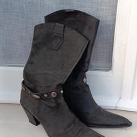 STIVALI TEXANI NERI A PUNTA IN VERA PELLE