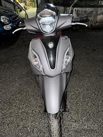 Scooter SYM Symphony ST 50