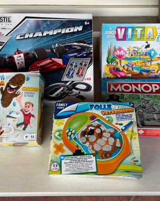 Lotto 4 giochi da tavolo + pista Polistil