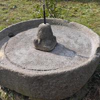 vasca in pietra/ fontana 