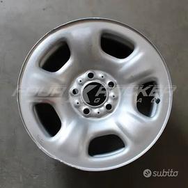 N°1 cerchio in ferro R16 Jeep