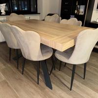 Tavolo moderno incluso di sedie