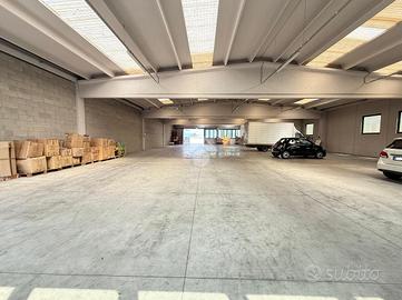 CAPANNONE A GRASSOBBIO