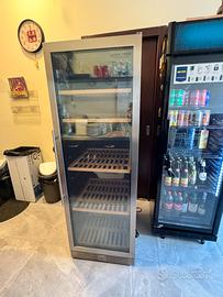 cantinetta refrigerata per vini
