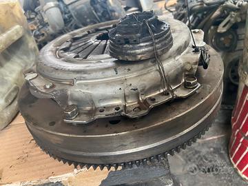 VOLANO E FRIZIONE MITSUBISHI PAJERO V60