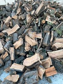 Legna da ardere di mandorlo e ulivo