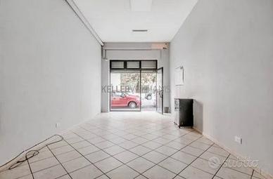 2 locali commerciali uso investimento