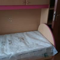 stanza letto e armadio 