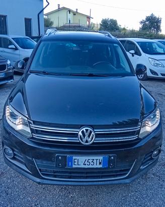 Volkswagen Tiguan 2.0 TDI 140 CV Sport 012