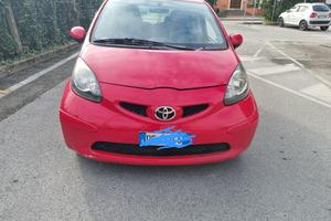 Toyota Aygo 5 porte ok Neopatentati 