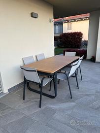 Tavolo da esterno allungabile con 6 sedie