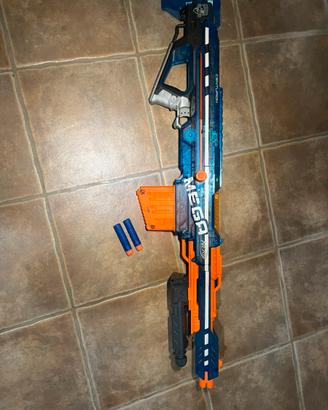 Nerf Centurion elite + 2 dardi Mega