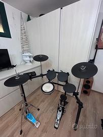 BATTERIA  ELETTRONICA YAMAHA