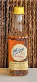 Mignon J.W. Dant Bourbon 86 Proof Vintage