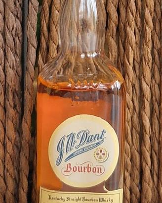 Mignon J.W. Dant Bourbon 86 Proof Vintage