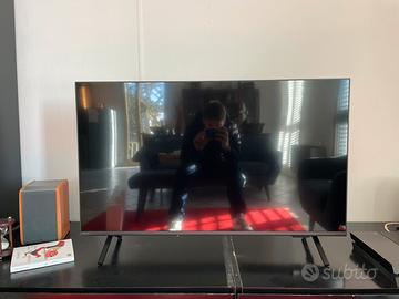 PHILIPS - Ambilight Smart TV 43”