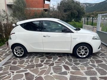 Perfetta Lancia  ypsilon