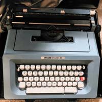 Macchina da scrivere Olivetti Studio 46