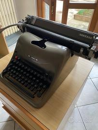 Macchina Olivetti