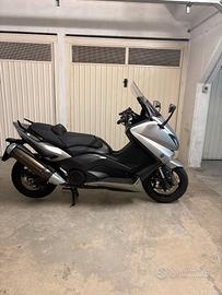 Yamaha T-Max 530